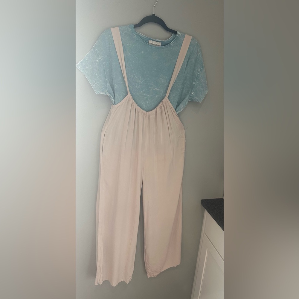 ZENANA Woven Tie Back Suspender Jumpsuit Cream/Tan Size S & M - Picture 2 of 11